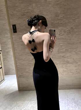法式名媛黑色挂脖连衣裙女