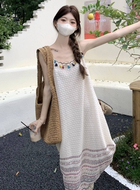 波西米亚民族风吊带连衣裙女夏云南多巴胺异域海边度假日落裙早秋