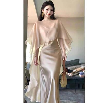 韩系氛围感穿搭冷淡独特别连衣裙