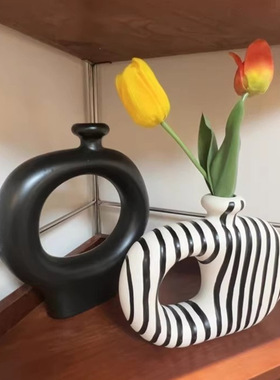 现代轻奢陶瓷艺术摆件优雅有格调