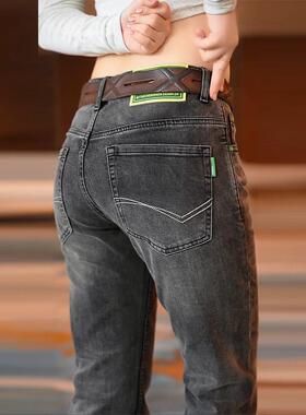 【视频爆款】柴人严选黑灰色男士牛仔裤2025秋冬款直筒水洗刺绣轻