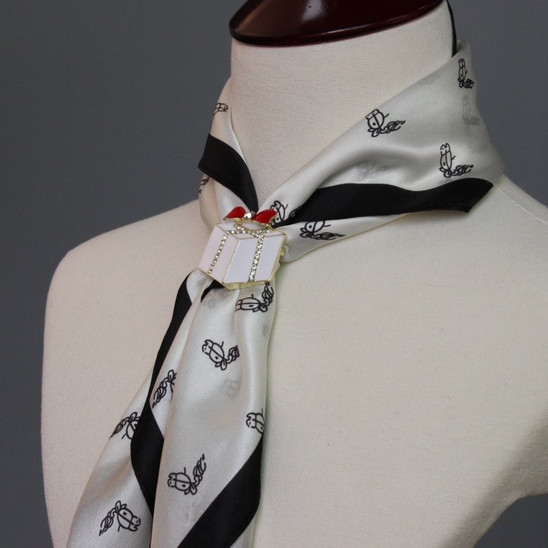 女士丝巾扣多功能饰品扣别针扣蝴蝶结礼物男士西装胸针领针礼盒装