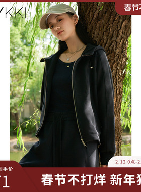 IVYKKI艾维时尚休闲短外套女百搭连帽休闲百搭上衣2025年冬季新款