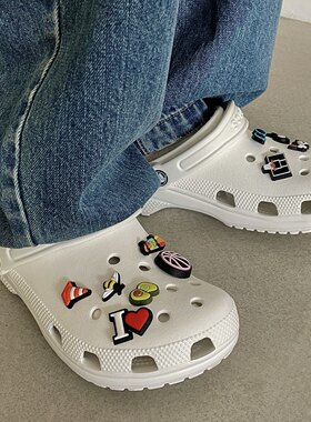 Crocs卡骆驰黑白夏季沙滩洞洞鞋