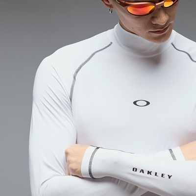 欧克利吸湿排汗防晒紧身长袖T恤