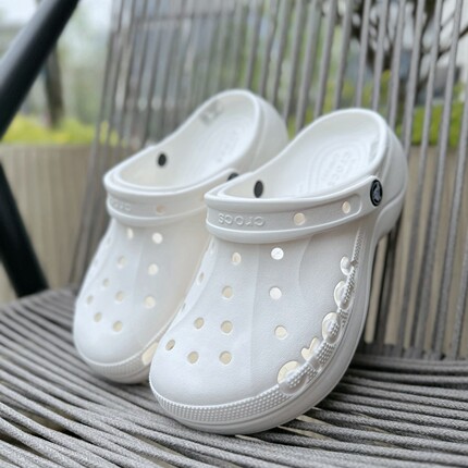 Crocs卡骆驰云彩泡芙黑白洞洞鞋男女拖鞋 208186-100