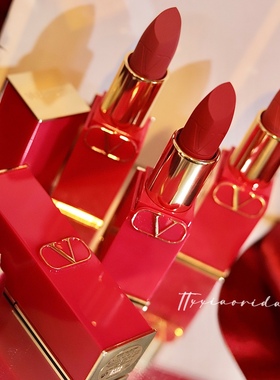 骨折！Valentino华伦天奴大V哑光唇膏口红217A  409A  219A