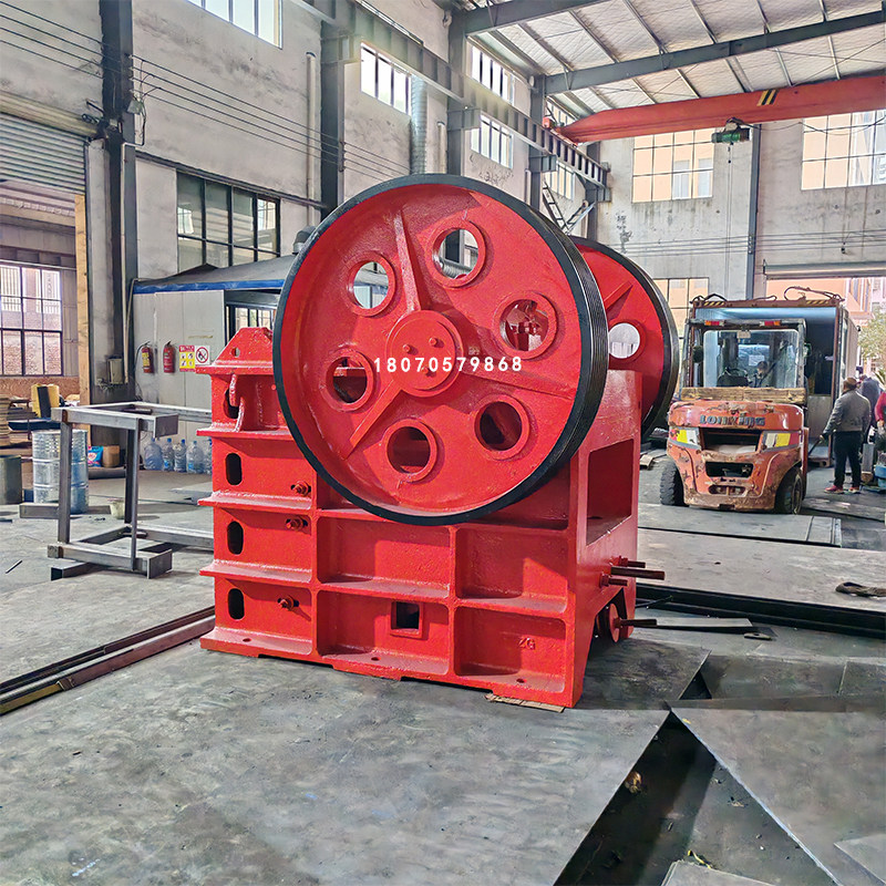 大型鄂式破碎机 花岗岩 鹅卵石 碎石机 混凝土石块粉碎机 颚破机
