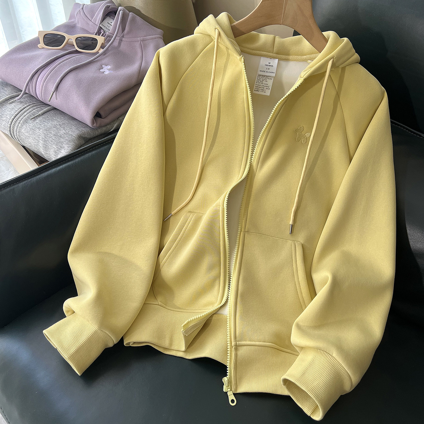 拉链开衫短款卫衣女春秋2025新款宽松显瘦运动连帽冬加绒加厚外套