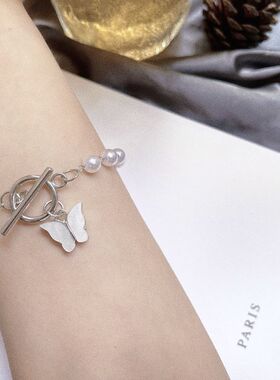 日韩小众设计感超仙蝴蝶吊坠仿珍