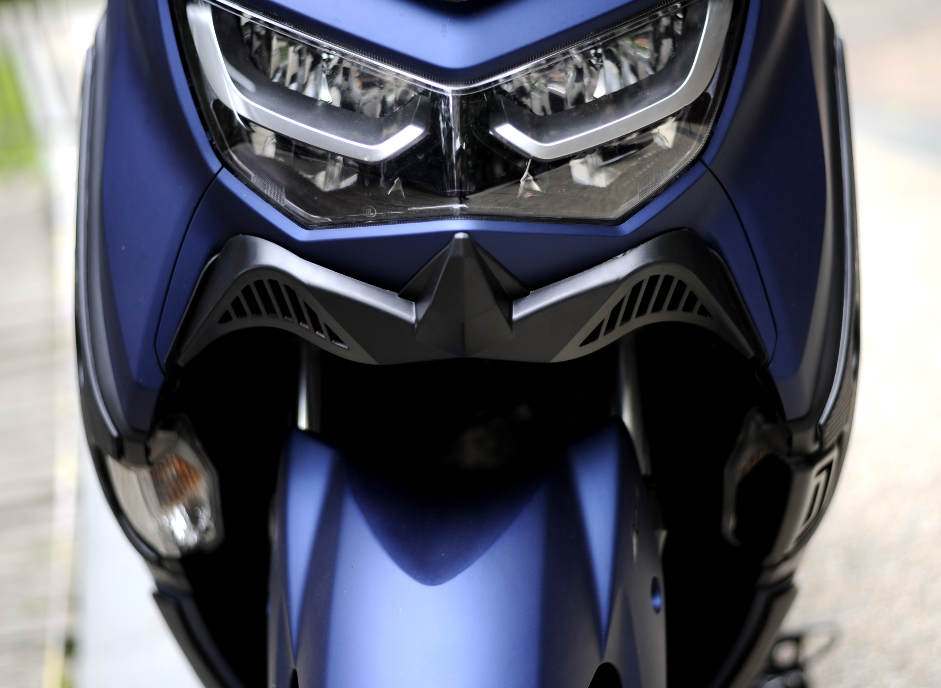 适用于NMAX2020 155 NEW NMAX改装前大灯装饰罩导流罩扰流罩