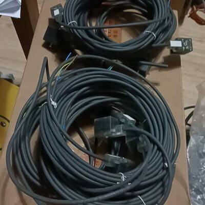 可维修Lumberg德国隆堡电磁阀连接器，型号VAD 1A-1-1议价