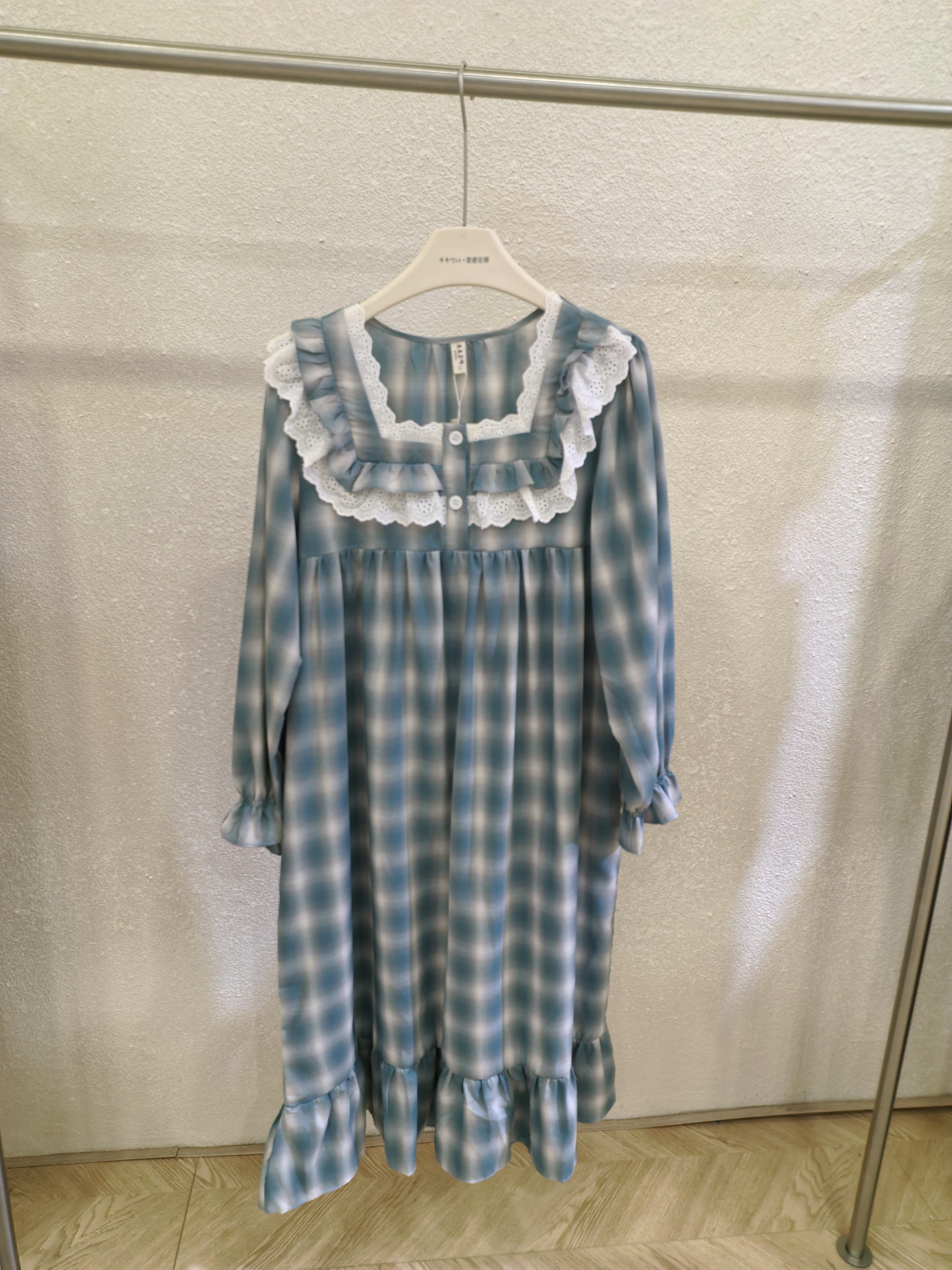 鹿鹿安娜春秋女款梭织棉娃娃领套头长袖家居服睡裙3045