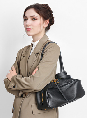 B家包包韩国小众carriebowling保龄球女包热销真皮高级感波士顿包