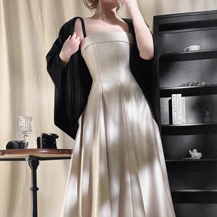 黑茉莉与甜酒 月若流金 高级精致鱼骨吊带抹胸小礼服裙+流苏披肩