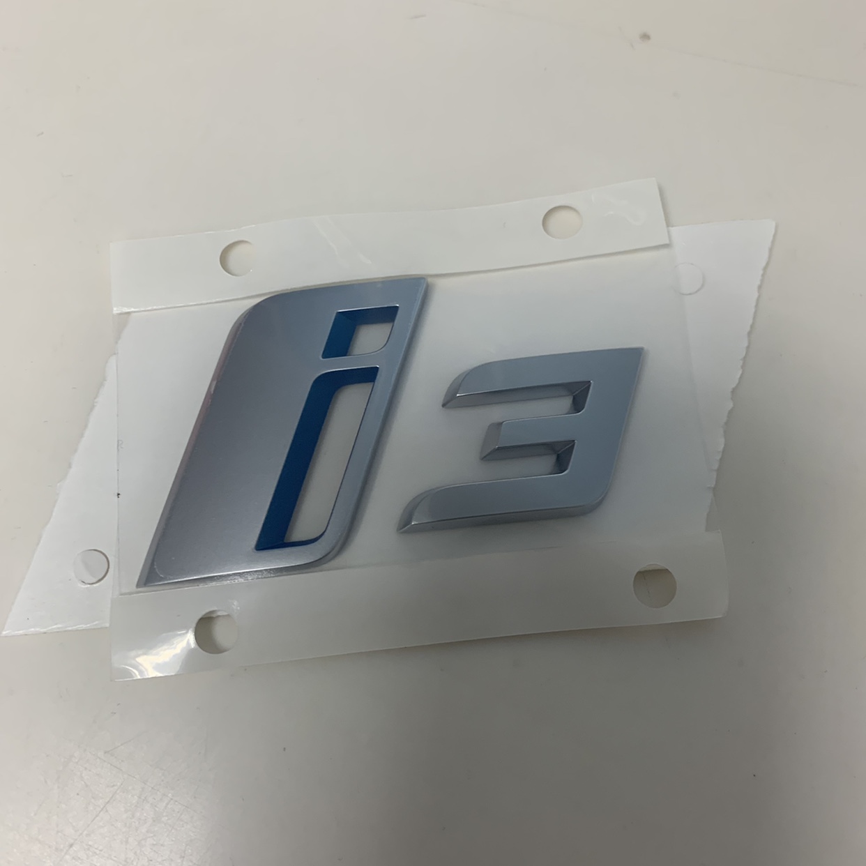 BMW宝马车标字符edrive