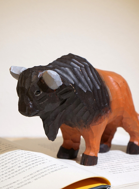 “牛气冲天 一路长虹”手工木雕小摆件野牛工位桌柜面创意装饰品