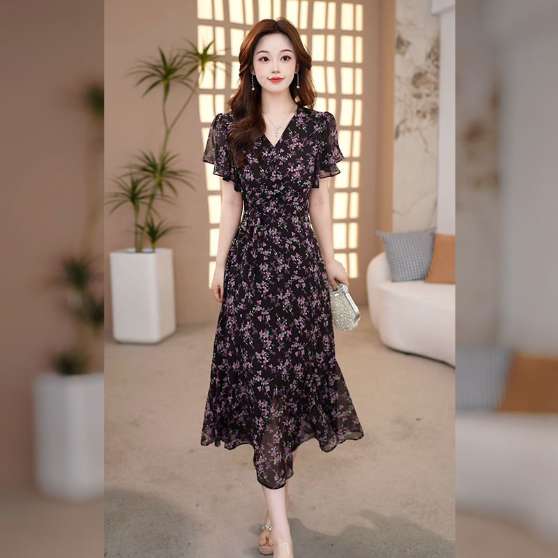 【夜影紫薇】减龄碎花连衣裙2026年夏季法式优雅收腰显瘦茶歇裙子