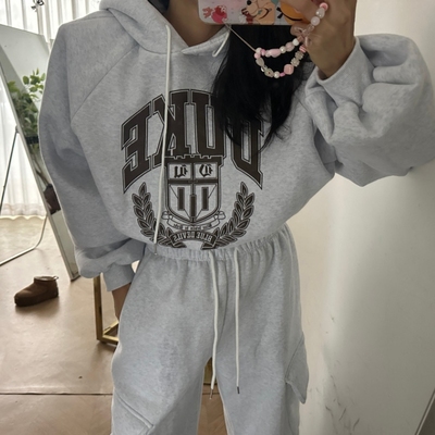 韩国字母连帽卫衣卫裤套装