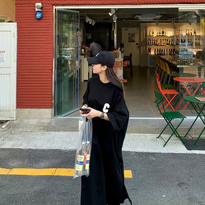 韩国东大门时尚C字母刺绣圆领宽松侧开叉休闲连衣裙显瘦过膝T恤裙