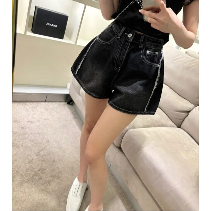 现 阔腿侧面毛边黑色/蓝色牛仔短裤