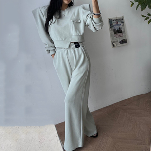 韩国东大门2025春装不规则飞肩卫衣女+松紧腰贴标休闲长裤套装