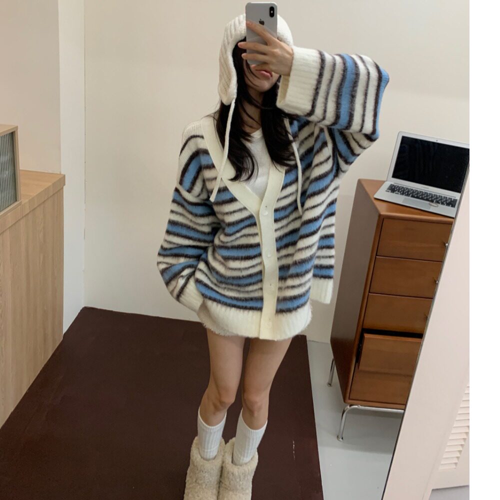 韩国宽松V领条纹针织开衫毛衣