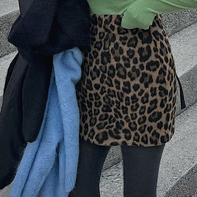 韩国复古豹纹包臀毛绒半身裙