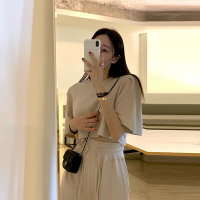 韩国东大门时尚宽松短款两件套装