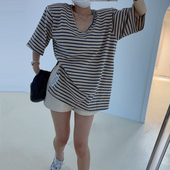 韩国东大门条纹短袖 t恤女内搭上衣洋气v领宽松侧开叉小贴标打底衫