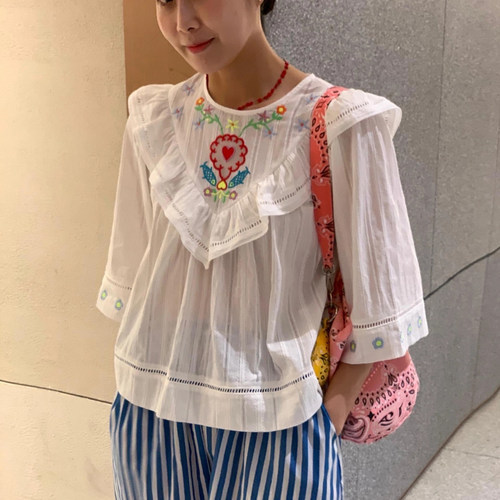 韩国刺绣荷叶边宽松五分袖衬衫女