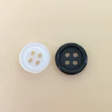 Прозрачные четырех -эй -кнопки, черно -белые круглые рубашки с высоким уровнем