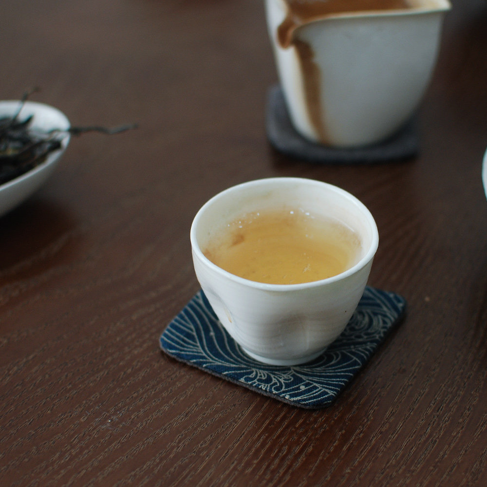喜悦茶铺/云南古树普洱茶生茶谷花昔归散茶凤庆群体种晒青山石韵
