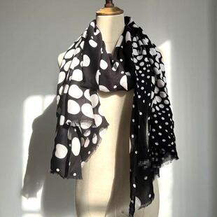 美单K尾100%人棉黑白色薄款波点印花75*200厘米睫毛穗长围巾披肩