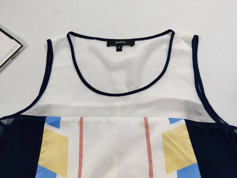 2022年夏真丝双拼无袖印花圆领套头伞形女背心T恤