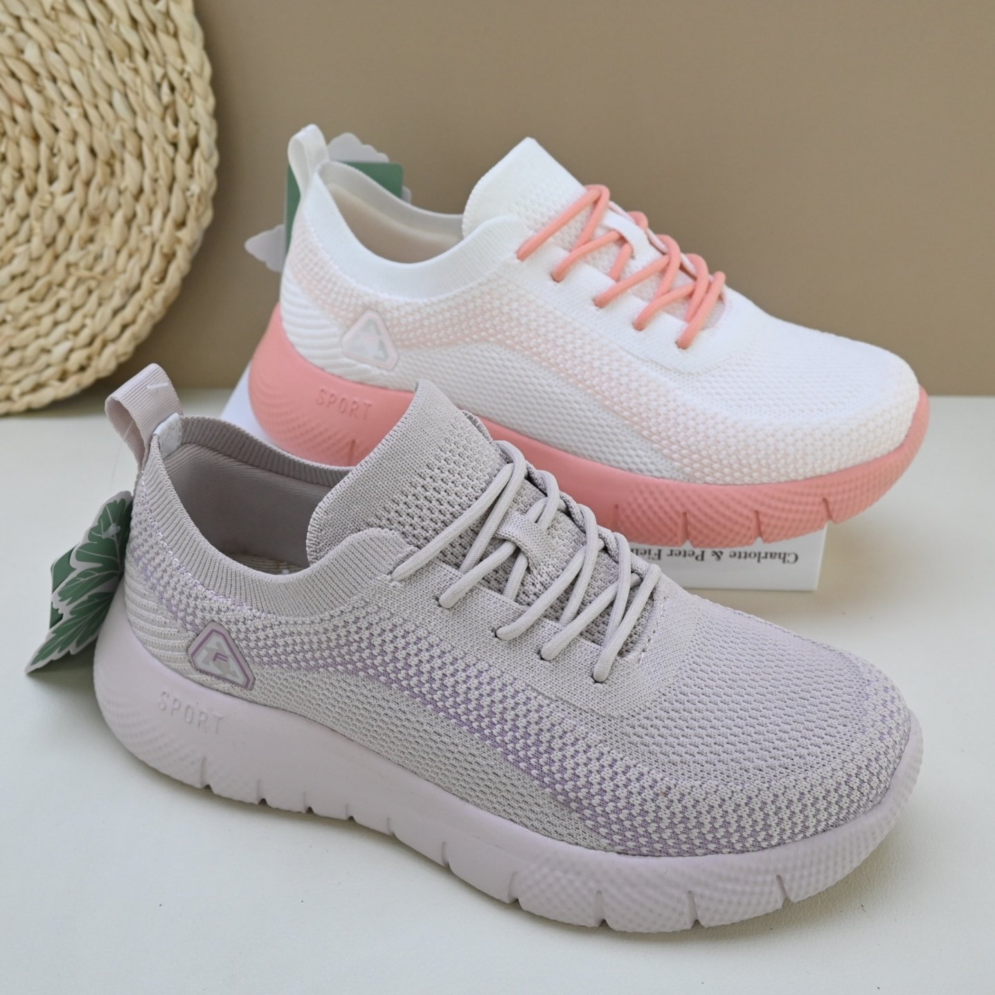 26春秋新款老北京软底休闲健步透气宽松工作鞋透气系带妈妈女单鞋,女鞋,时尚休闲鞋,淘宝优惠券,粉丝福利购,淘宝优惠卷