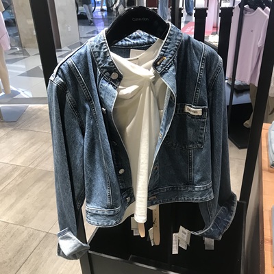 CK水洗蓝立领短款牛仔外套女