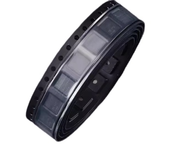 全新原装 LT9611UXC LT9611封装QFN-64 双端口转换器芯片