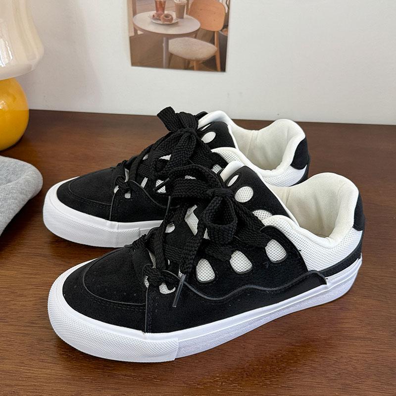 黑色低帮时尚潮流港风休闲款板鞋