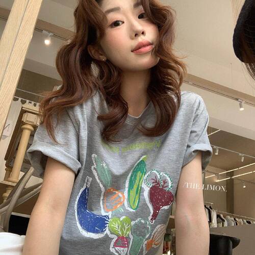 THE LIMON柠檬绿茶夏季休闲蔬菜图案印花修身显瘦正肩圆领短袖女