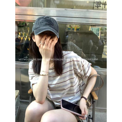 Hers夏季宽松显瘦圆领休闲复古条纹短袖T恤女夏2026新款上衣女装
