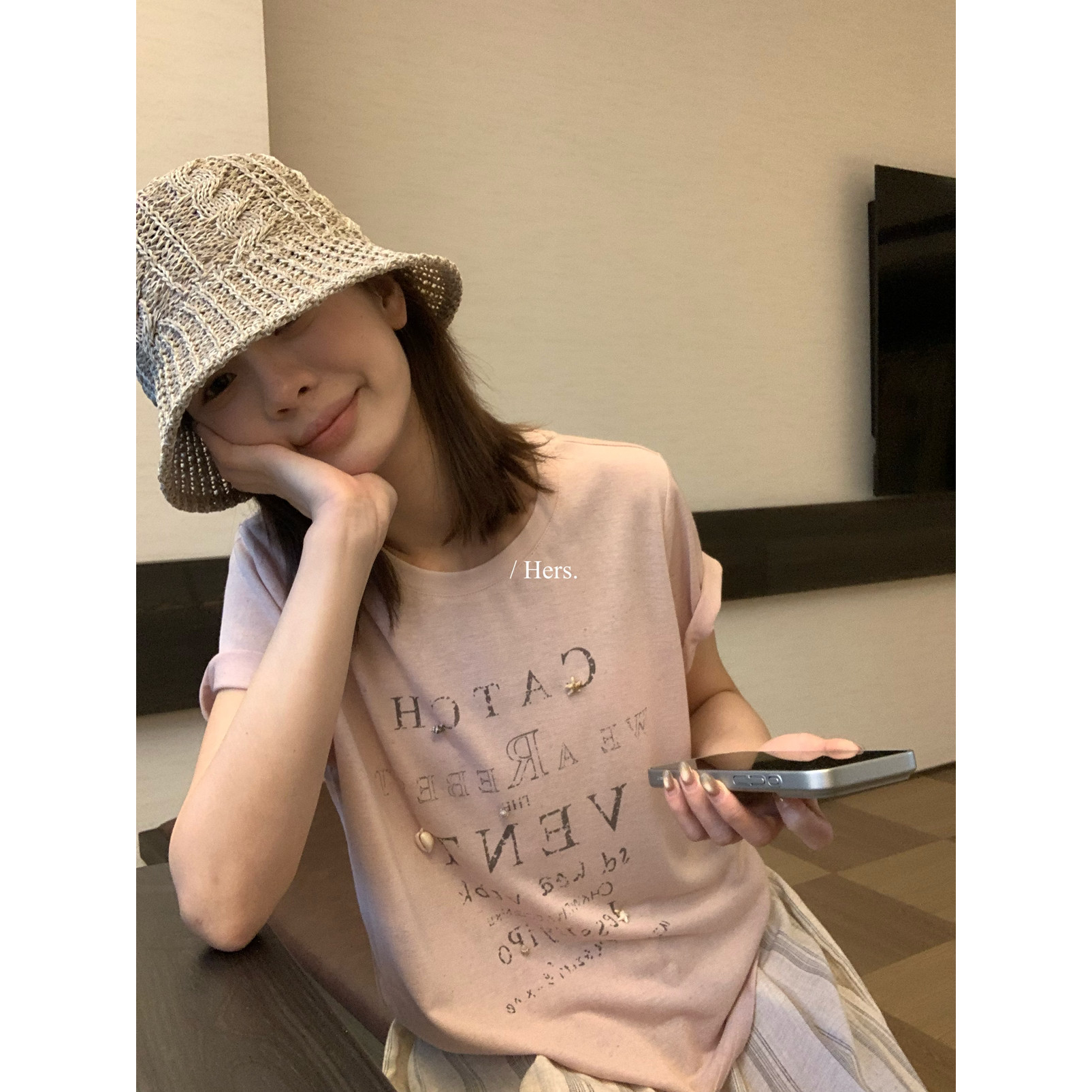 Hers-夏上新日常休闲手工缝制贝壳字母短袖T恤(含8亚麻)80661