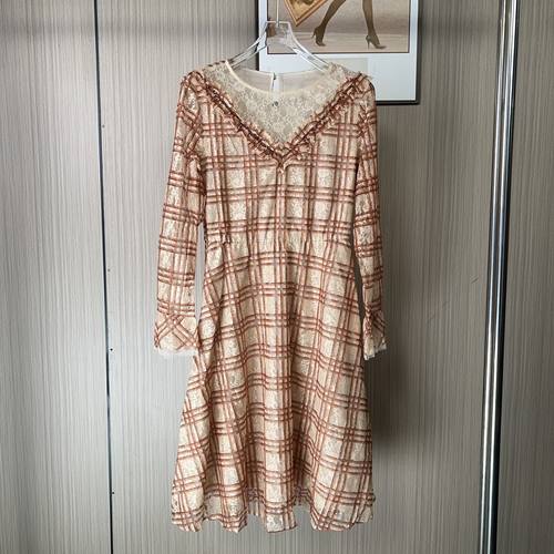 10534撤柜XG撤柜XG碎花连衣裙法式气质雪纺显瘦蕾丝拼接裙子