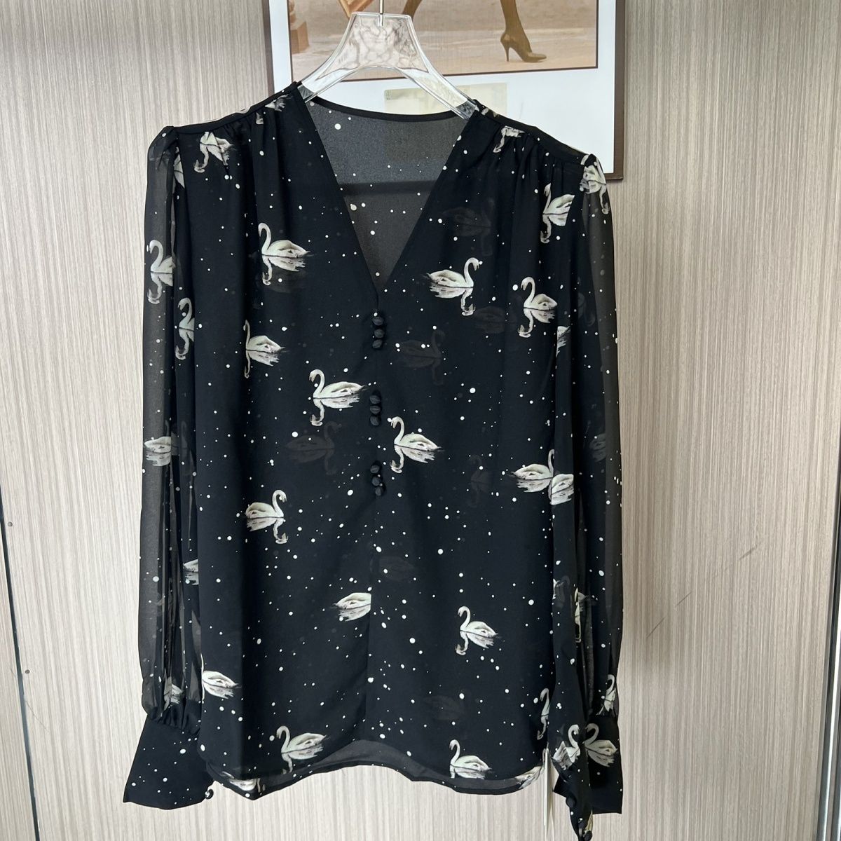 0155品牌撤柜FS2026年夏季新款长袖衬衫女花色动物图案上衣宽松版