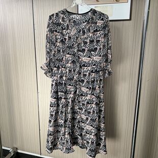 0620品牌撤柜夏季碎花连衣裙荷叶边Vl领字母印花裙子