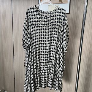 9555品牌撤柜南油货2026夏季新款抽褶设计宽松版花色连衣裙女