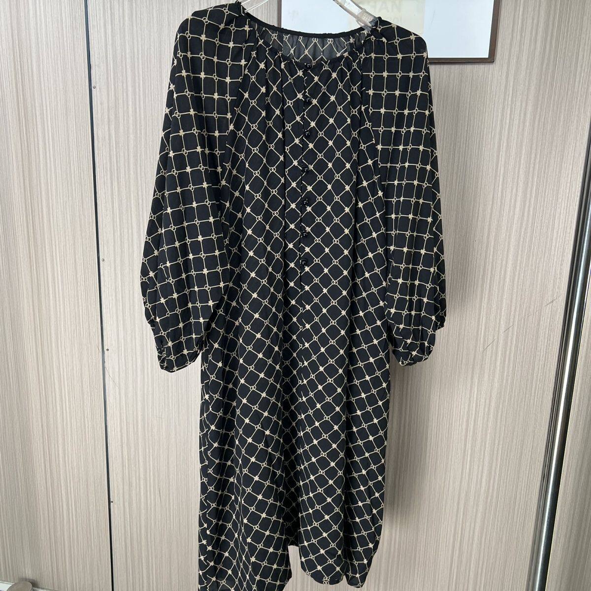 9621高端时尚妈妈刺绣新款连衣裙女装显瘦圆领宽松裙子