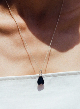 韩国东大门ins冷淡风简约设计感小众红色滴釉桃心吊坠项链项饰女