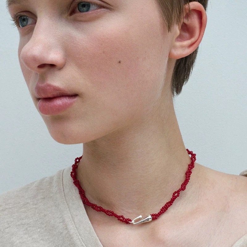 韩国ins红玛瑙串珠编织项链女小众设计高级感日常百搭颈链锁骨链