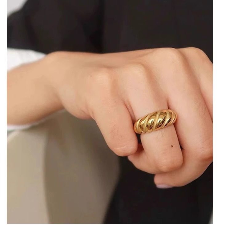 法式复古牛角包扭线小众设计感时尚戒指女简约ins小众设计指环女